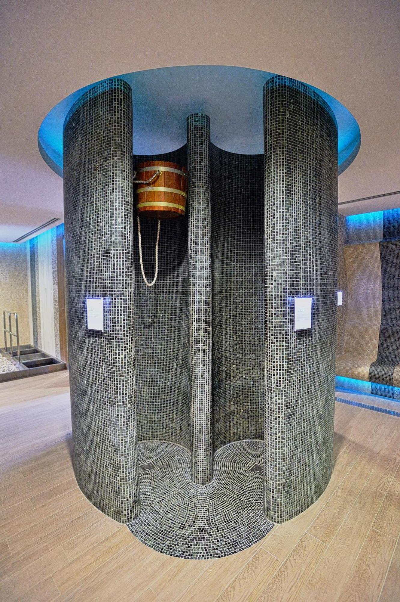 بيك بود سنيزكو Hotel Pecr Deep المظهر الخارجي الصورة