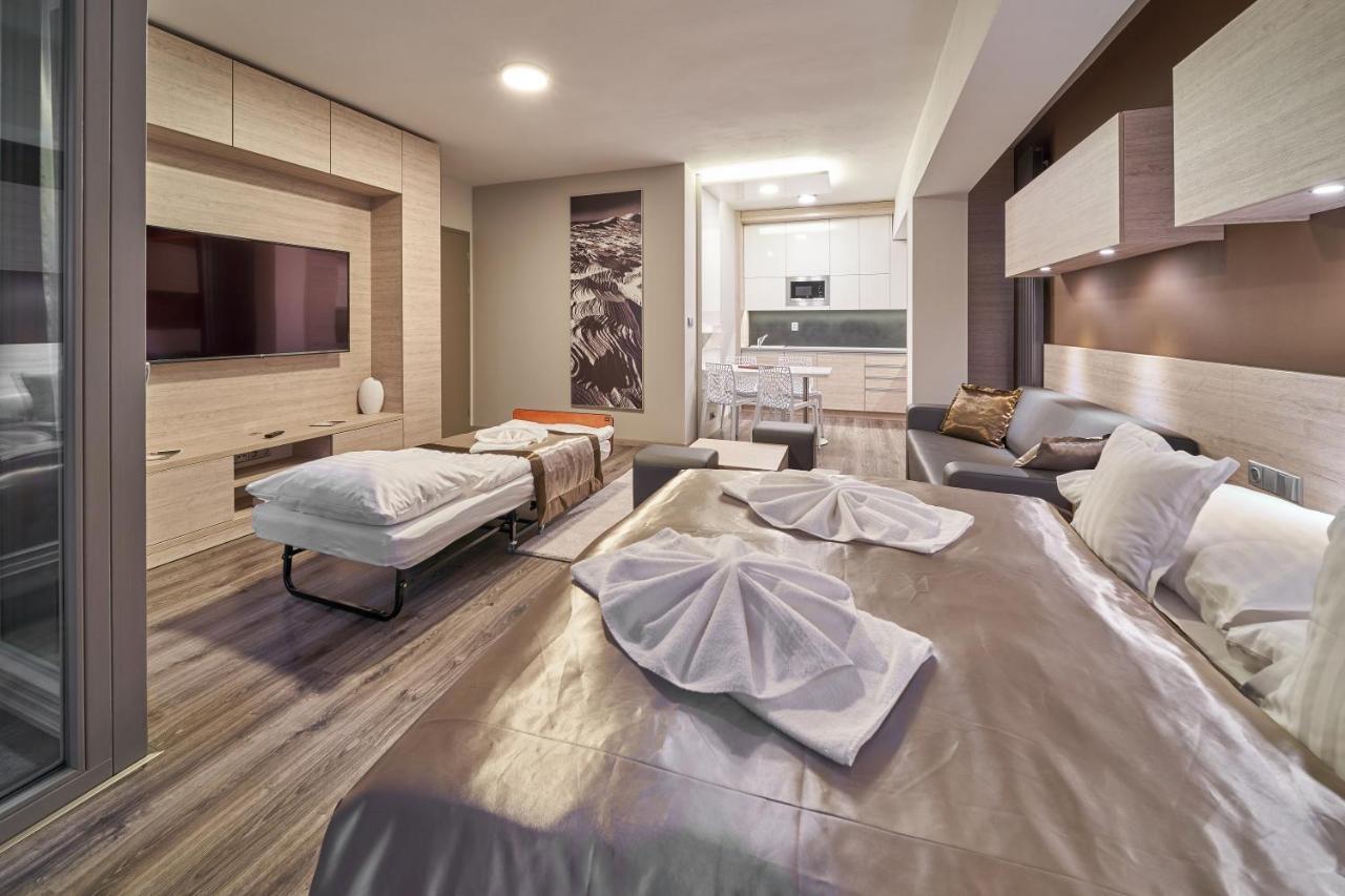 بيك بود سنيزكو Hotel Pecr Deep المظهر الخارجي الصورة